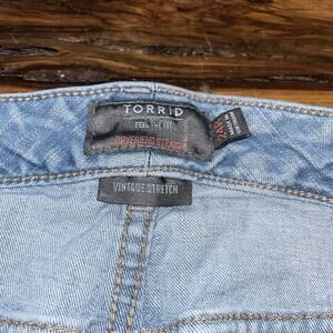 TORRID‎ Boyfriend Straight Stretch Blue Jeans Women's Size 22R Distressed